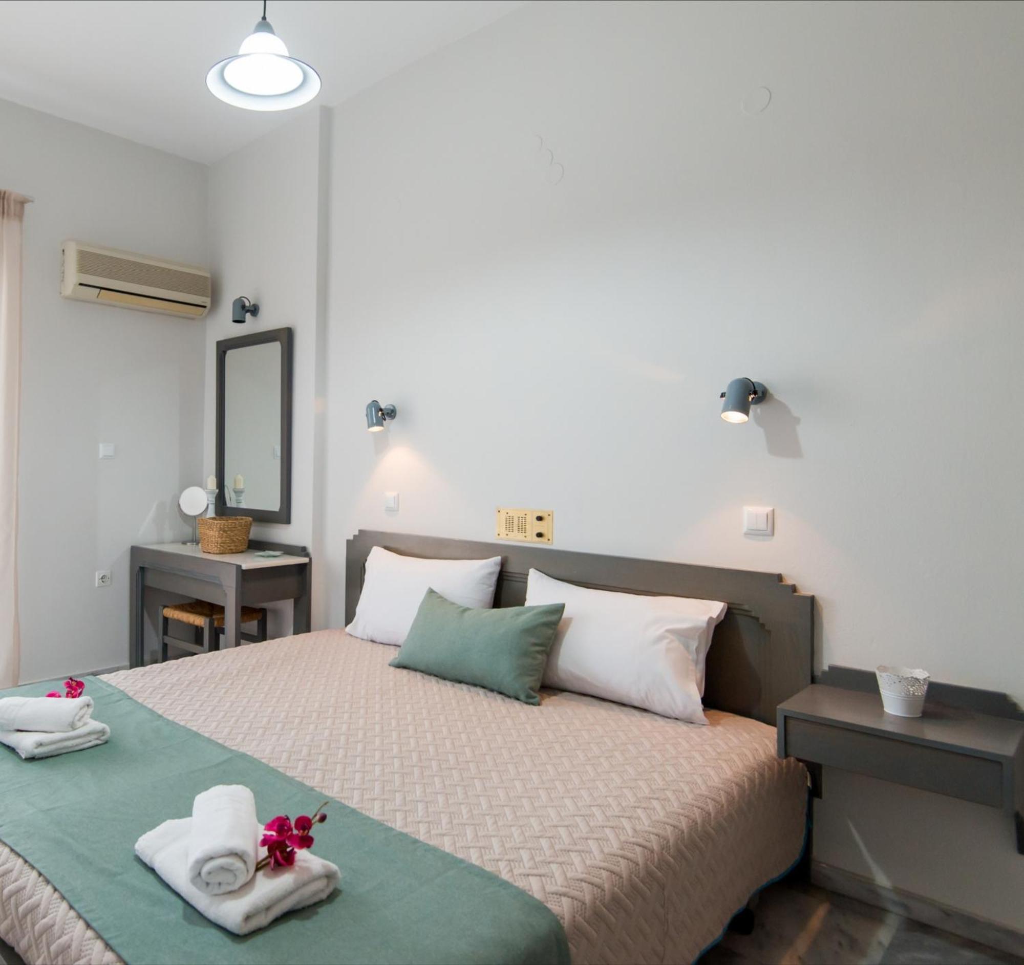 Mardinik Hotel Apartments Rethymno Quarto foto